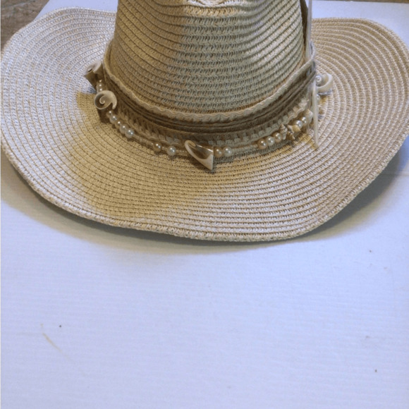 NEW! Custom straw shells cowgirl,